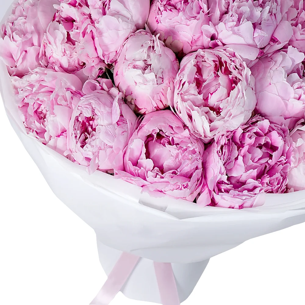 Opamning yashirin kamerasi bor.